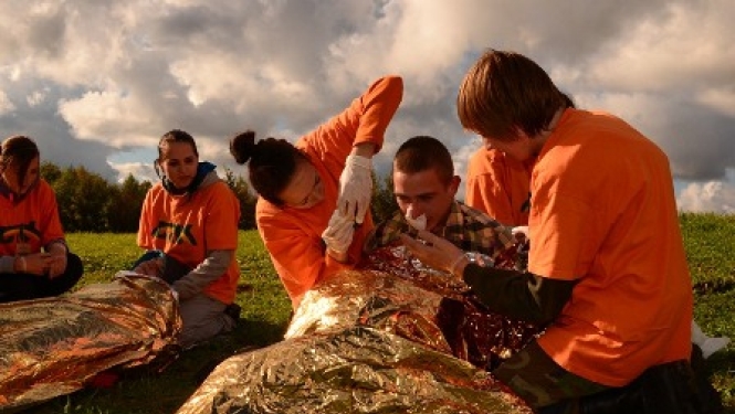 Pirmās palīdzības sniegšanas sacensības jauniešiem 2012