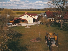 Viesu nams "Ozolāres"