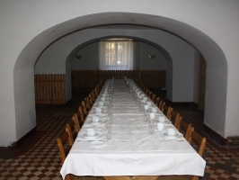 Vecauces pils ēdnīca