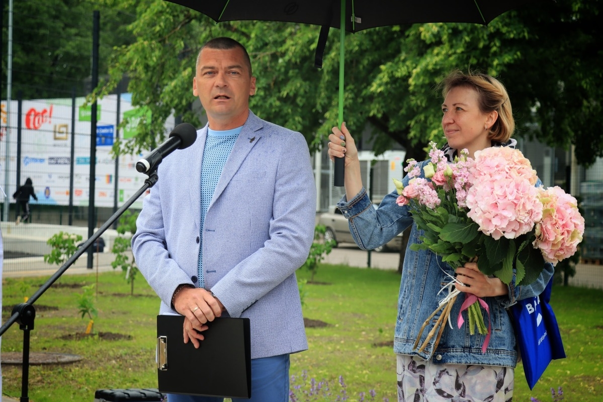 rotaļu laukuma “Saules parks” atklāšanā.