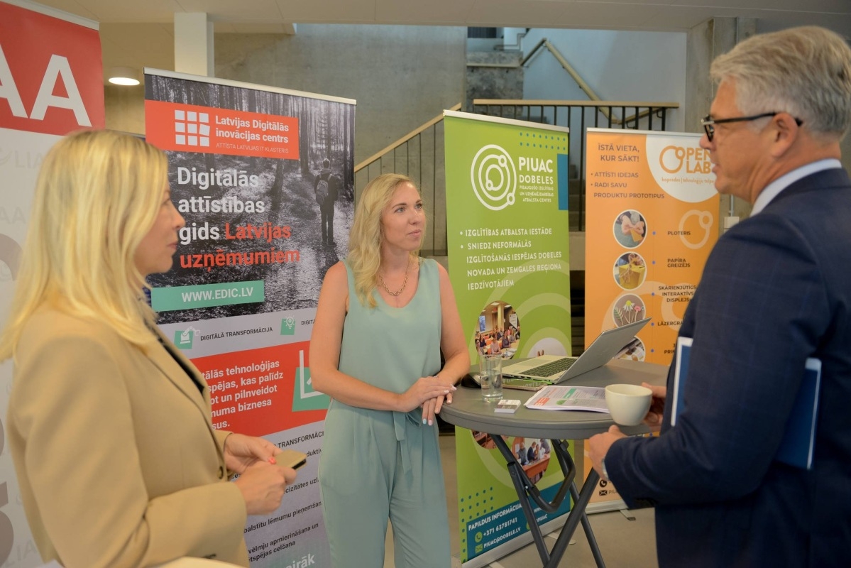 Ekonomikas ministrijas uzņēmēju forums kontcertzālē Zinta 25.08. Dobelē