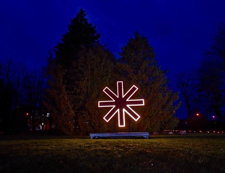 Latvijas brīvības cīnītāju piemiņas godināšana Lāčplēša dienā
