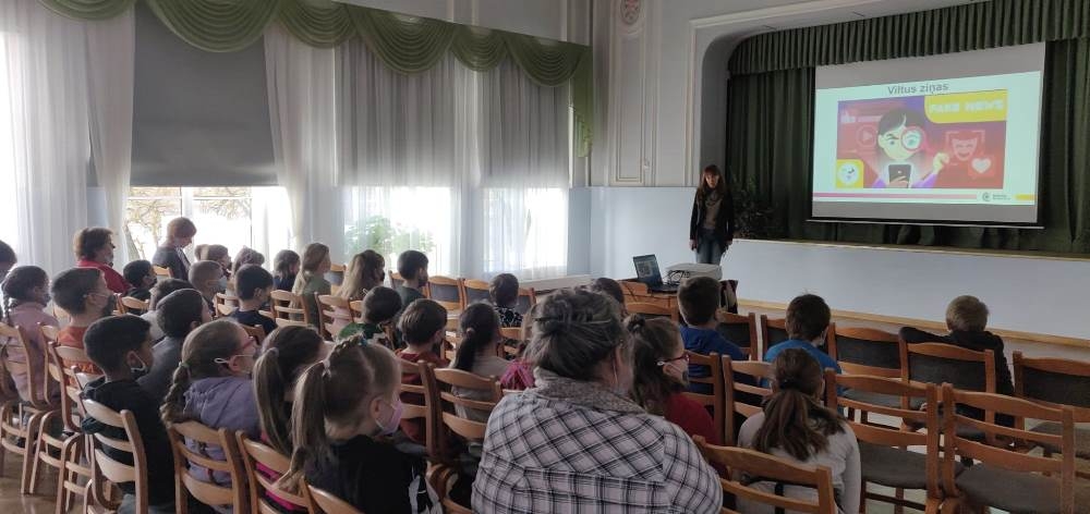 Augstkalnes skolas aula