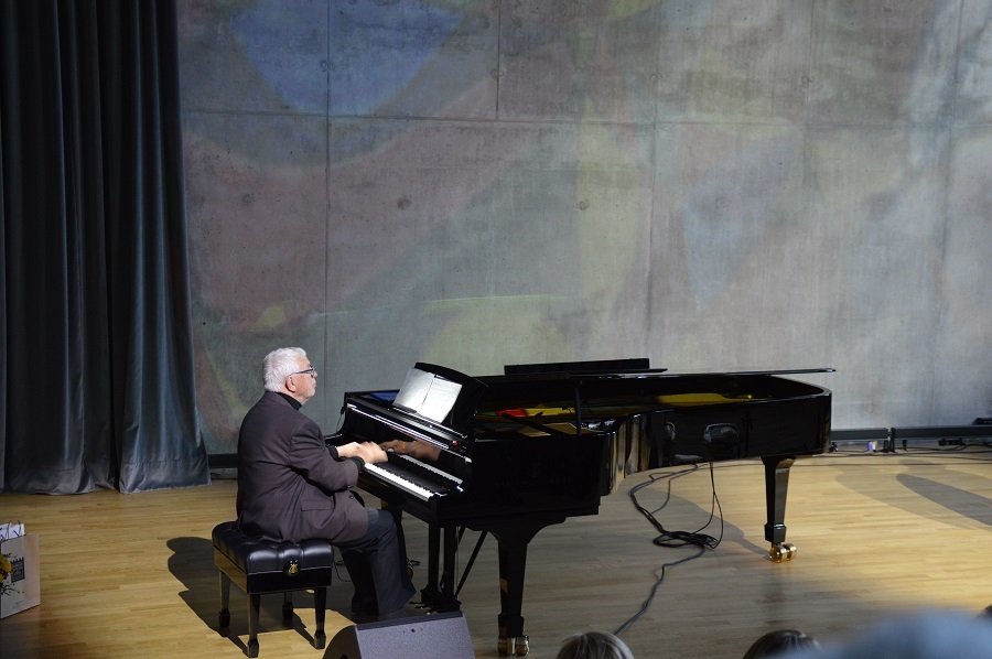 Skolotāju dienas pasākums Dobelē