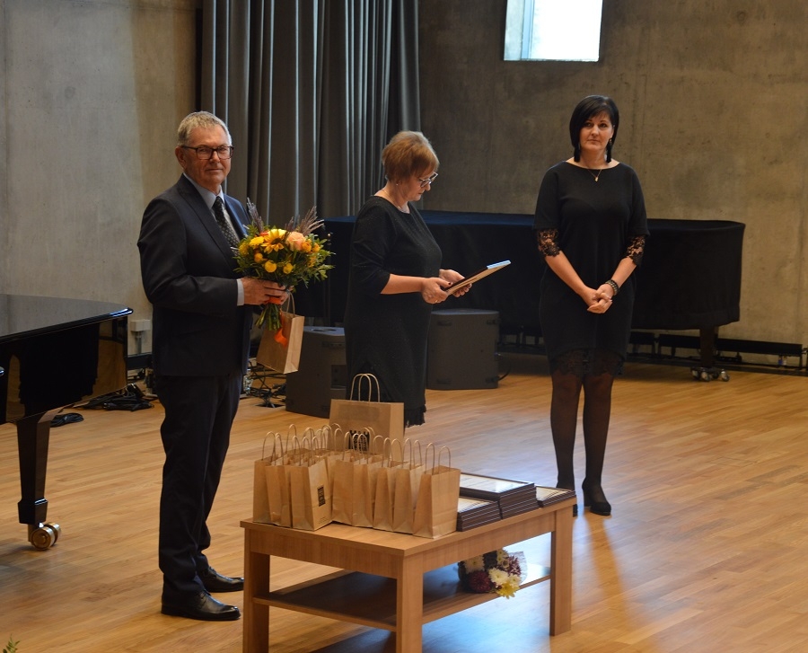 Skolotāju dienas pasākums Dobelē