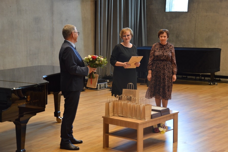 Skolotāju dienas pasākums Dobelē