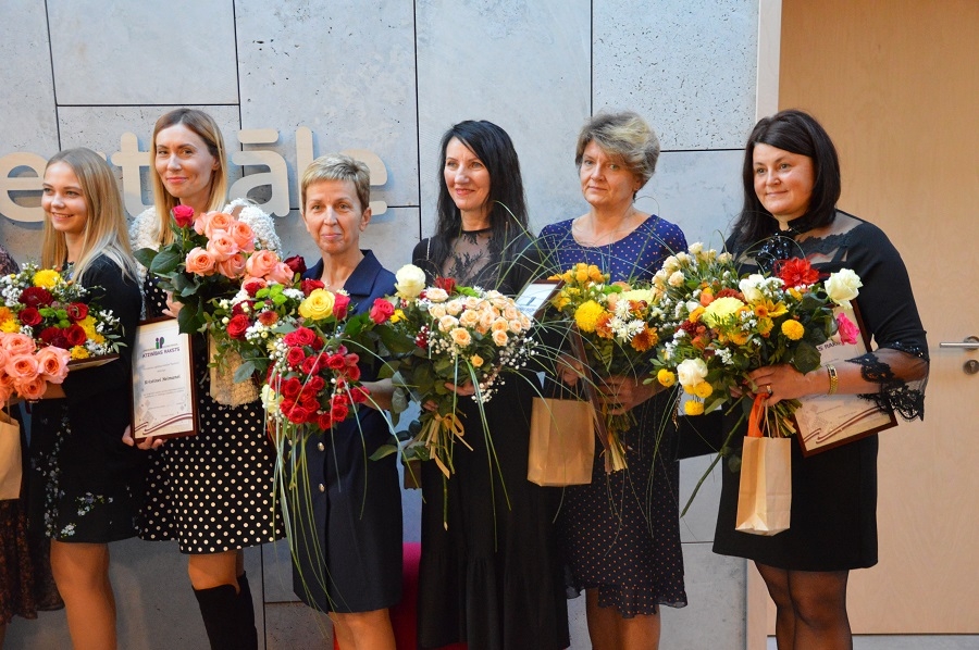 Skolotāju dienas pasākums Dobelē