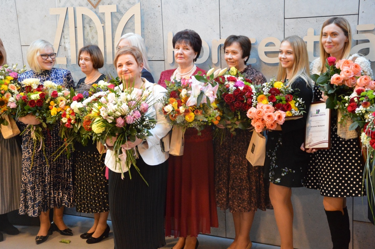 Skolotāju dienas pasākums Dobelē