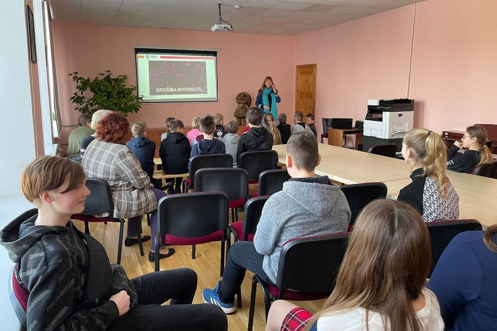 Droša interneta lietošanas prasmes