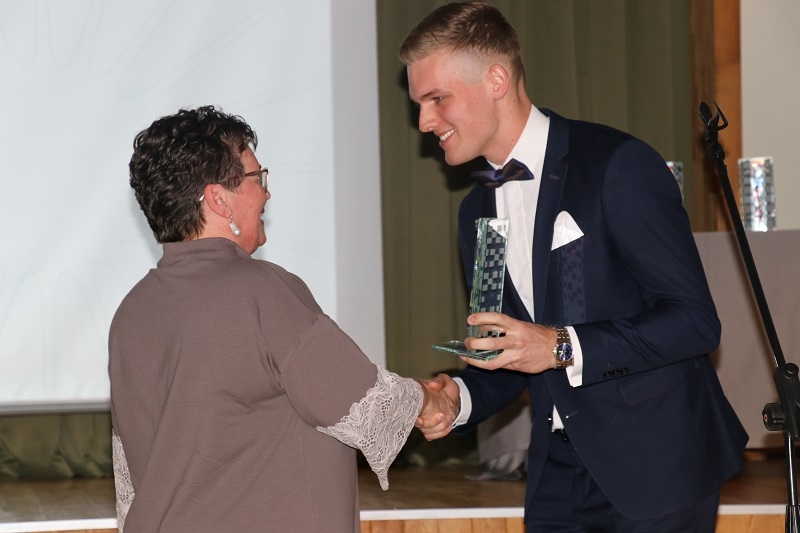 laureātu cildināšanas ceremonija