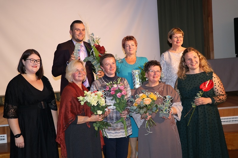 laureātu cildināšanas ceremonija