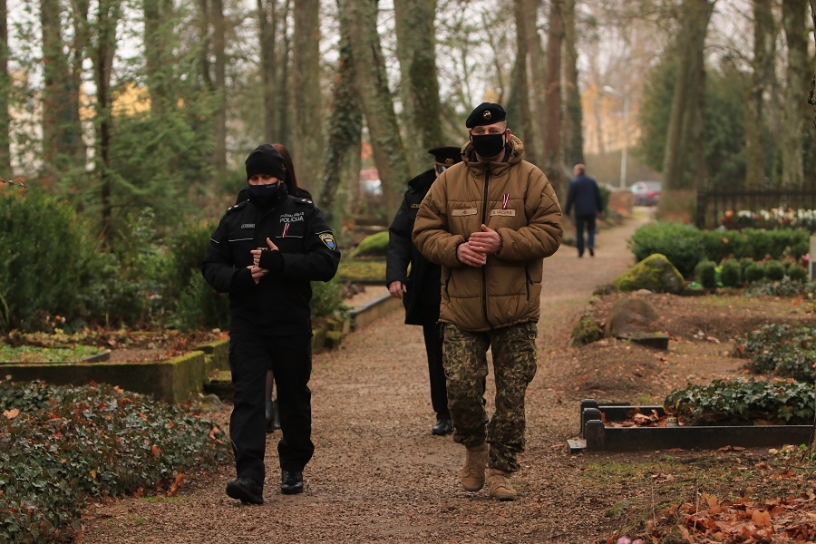 Latvijas brīvības cīnītāju piemiņas godināšana Lāčplēša dienā