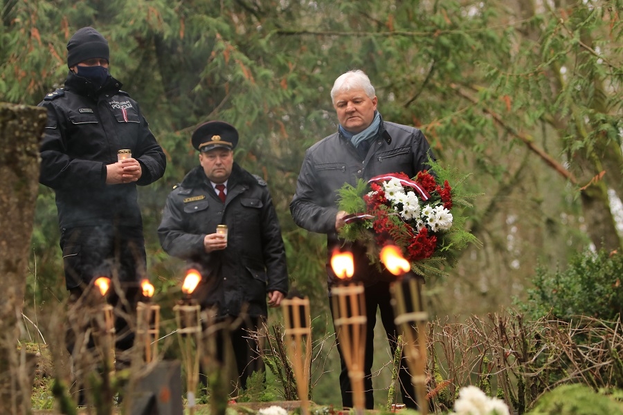 Latvijas brīvības cīnītāju piemiņas godināšana Lāčplēša dienā
