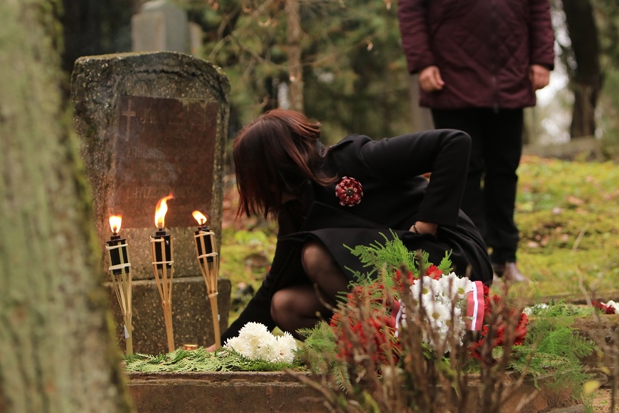 Latvijas brīvības cīnītāju piemiņas godināšana Lāčplēša dienā