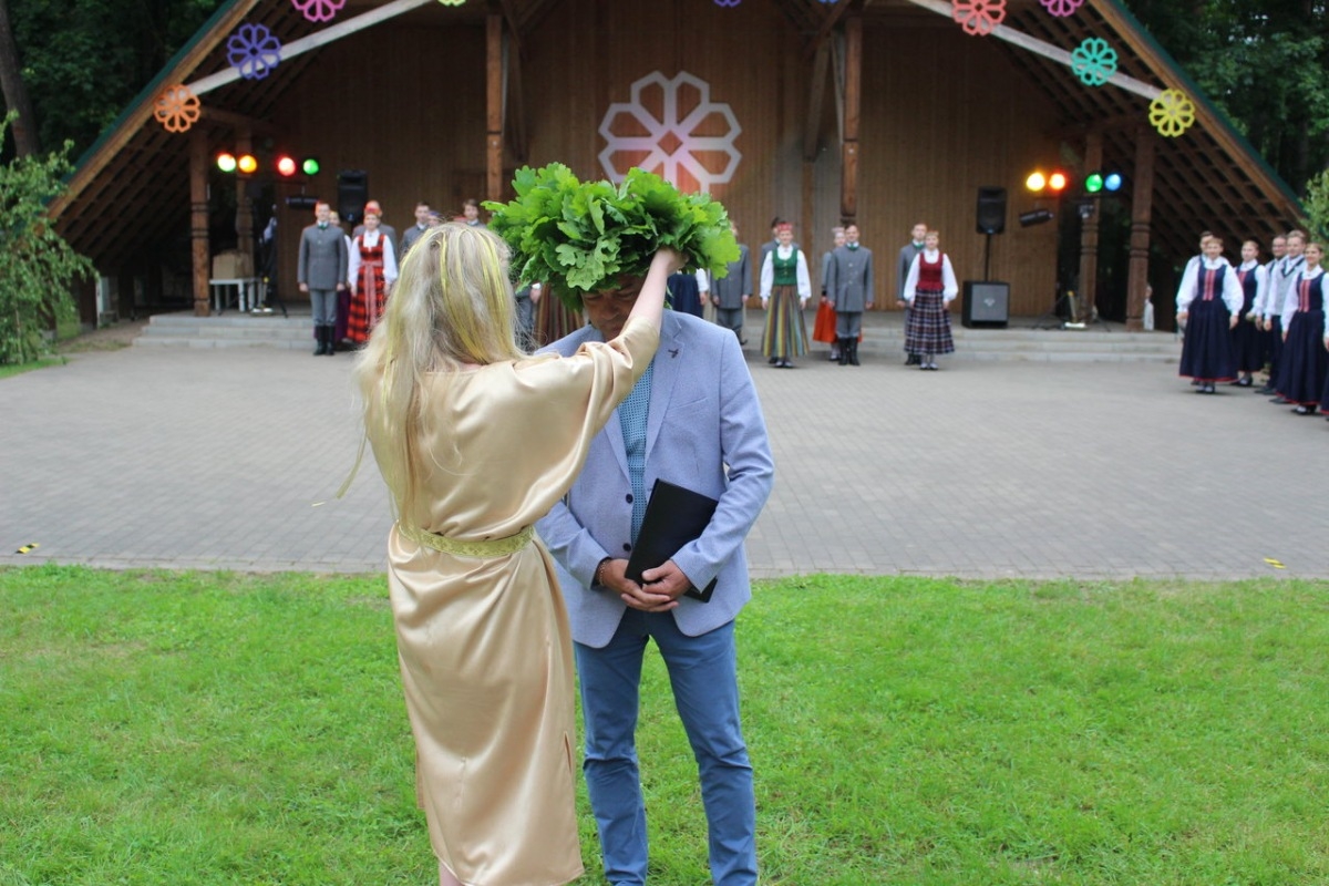 Dobeles novada deju kolektīvu ielīgošanas sadancis Tērvetē