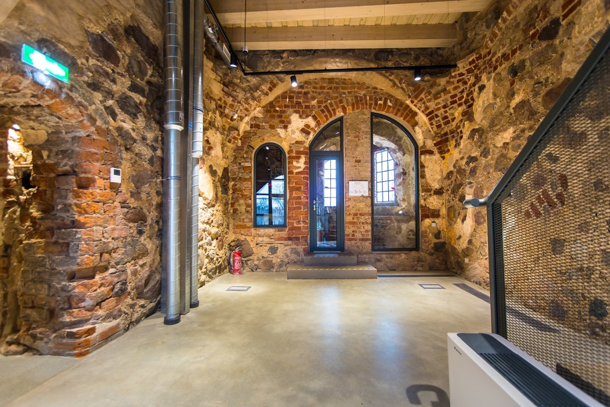 Dobeles pils kapela pēc konservācijas un pārbūves. Nila Viļņa un Kaspara Krauzes foto 2020.