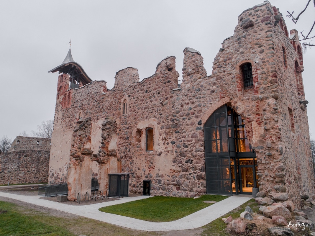 Dobeles pils kapela pēc konservācijas un pārbūves. Nila Viļņa un Kaspara Krauzes foto 2020.