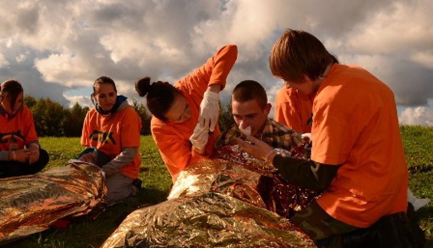 Pirmās palīdzības sniegšanas sacensības jauniešiem 2012