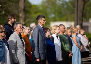 Emocionāli izskanējis Gunāra Ordelovska 95. gadadienai veltītais pūtēju orķestru koncerts Aucē